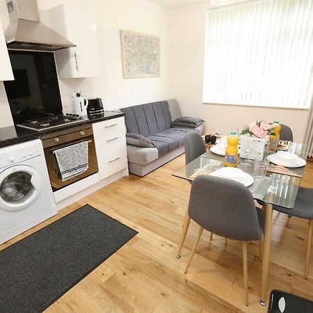 Luxurious Apartment "N22" London Bagian luar foto
